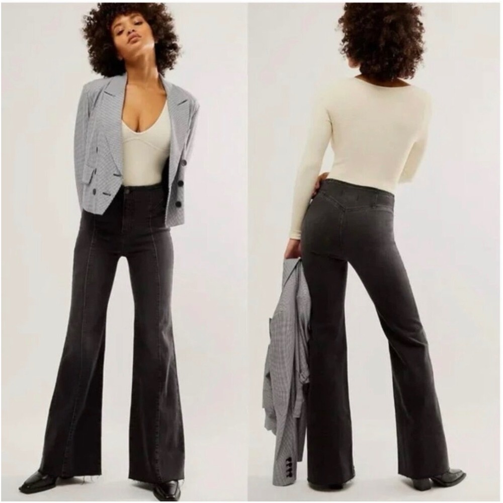 Free People We the Free Curvy Wild Honey High Rise Flare Jeans Onyx NEW Women 26